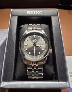 Seiko Men's 5 Sports Automatic Grey Dial Watch SRPE61