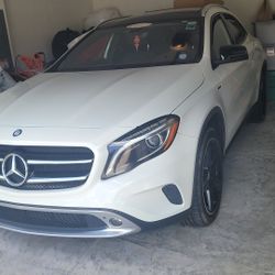 2015 Mercedes-Benz GLA 250