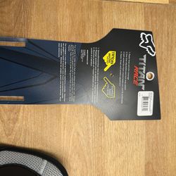 Fox Titan Race Motocross Knee Guards – Youth – Brand New