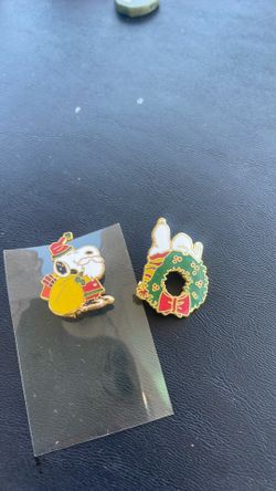 Snoopy earrings and pins