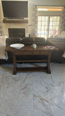 Drop Leaf Trestle Style Sofa Table