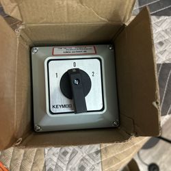 KEYMOO 63A Rotary Changeover Selector Switch with Exterior Box, 2-Way 3NO 3NC, 6