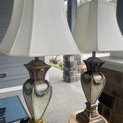 2 Beautiful Decorative Matching Table Lamps