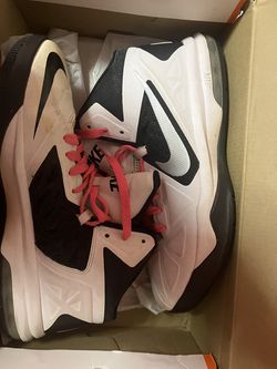 girl Nike shoes