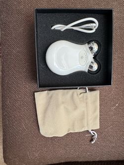 Electric Face Lifting Microcurrent Beauty Device