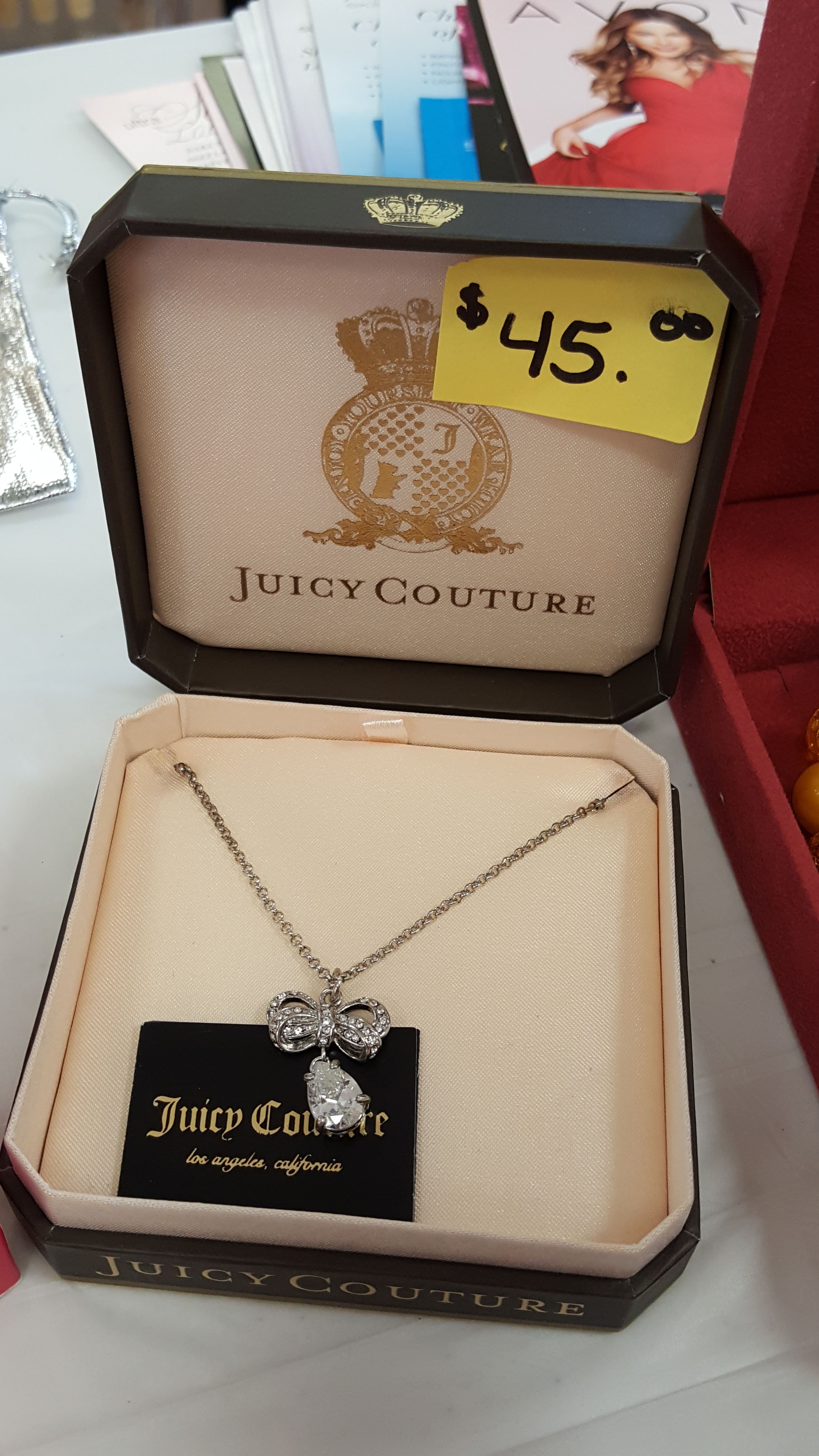 Juicy Couture woman's necklace