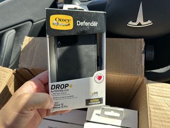 Otter Defender iPhone 12 And 12pro Cases