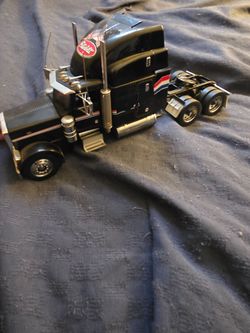 Franklin Mint Diecast Ultimate Peterbilt Model 379 Truck Read