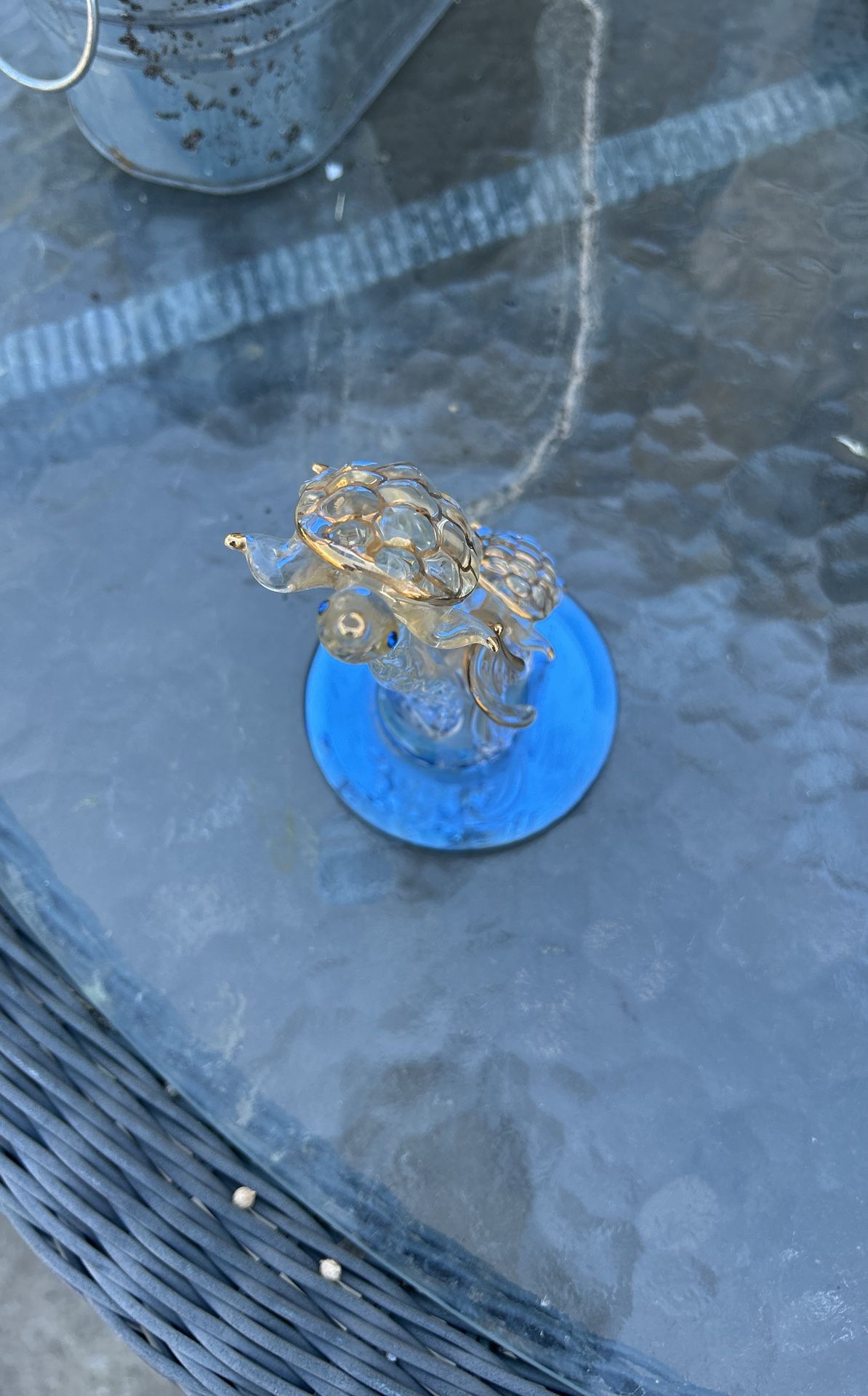 Hand Sculpted Glass UG 22 karat gold