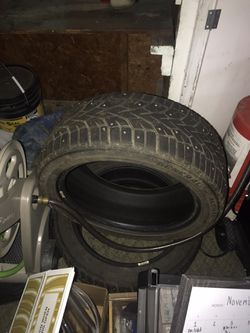 Studded tires size 205/50R/17
