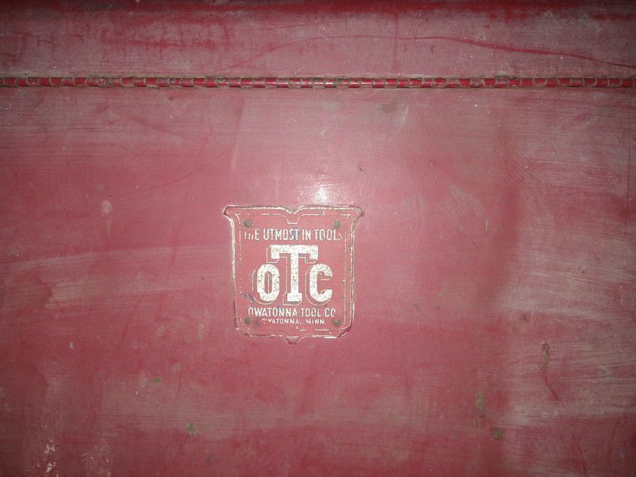 Very Old OTC (Owatonna Tool Company, Owatonna, Minnisota) Seven Drawer Tool Chest