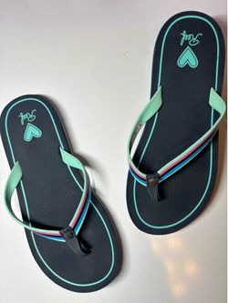 Girls Reef Flip flops size 1Y