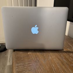 MacBook Air 13” (barely Used)