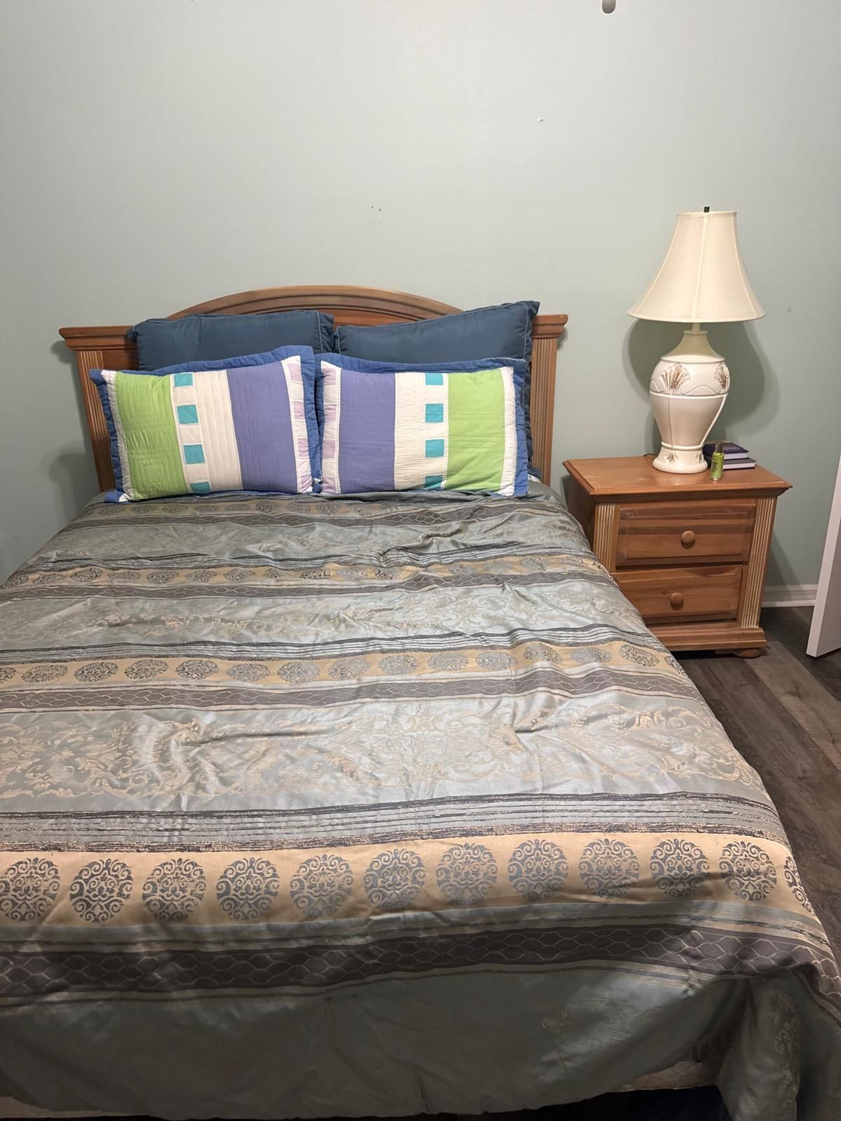 Queen Bedroom Set