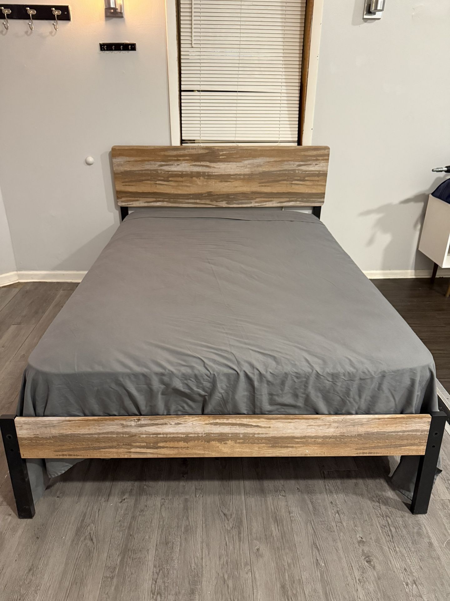 Full Size Bed With Mattress Included