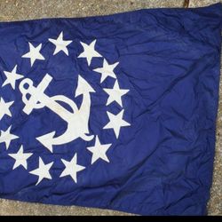 Nice 3x5 Commodore Boat Flag Excellent condition 