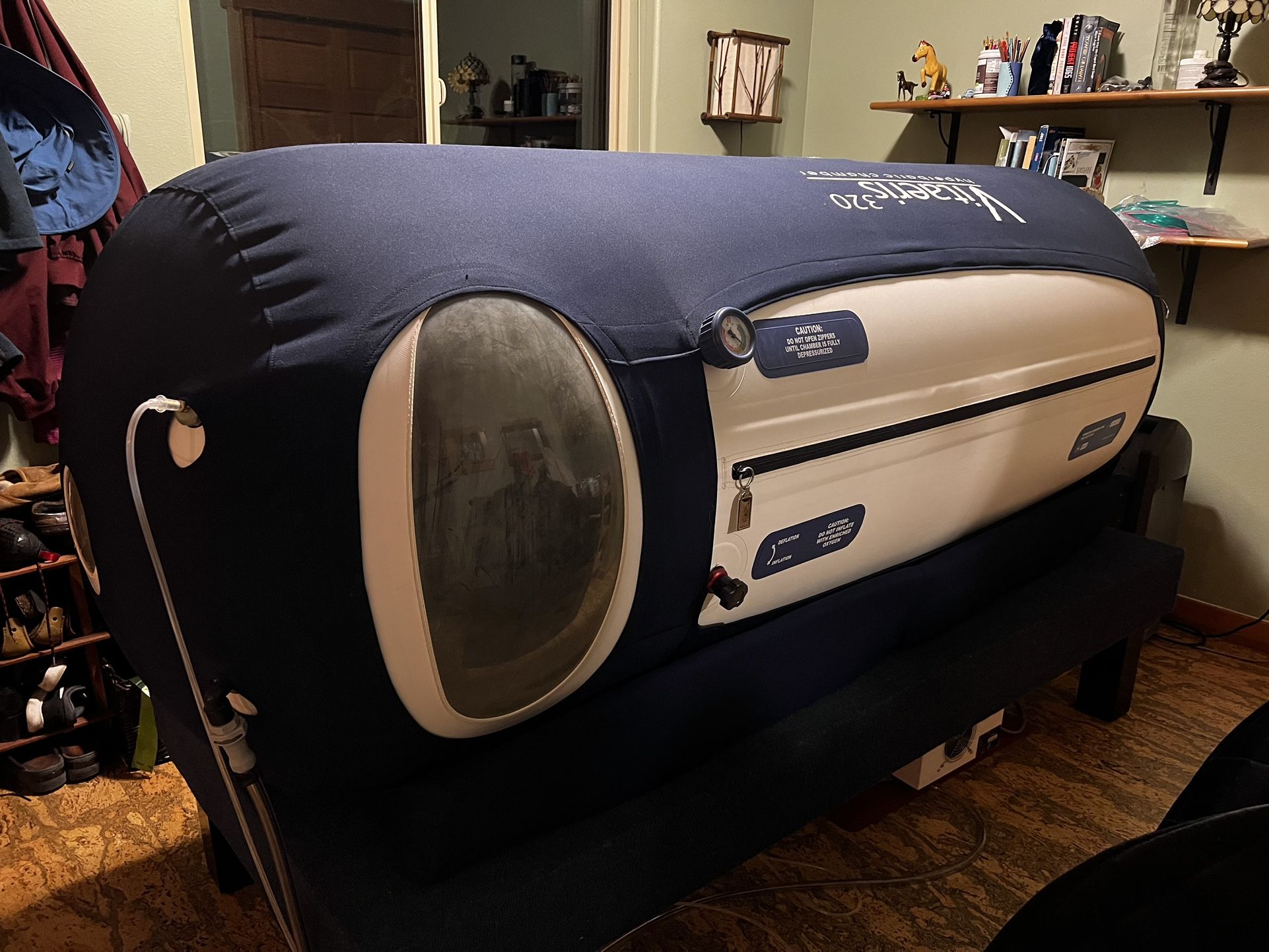 Vitaeris 320 hyperbaric chamber, 32” diameter