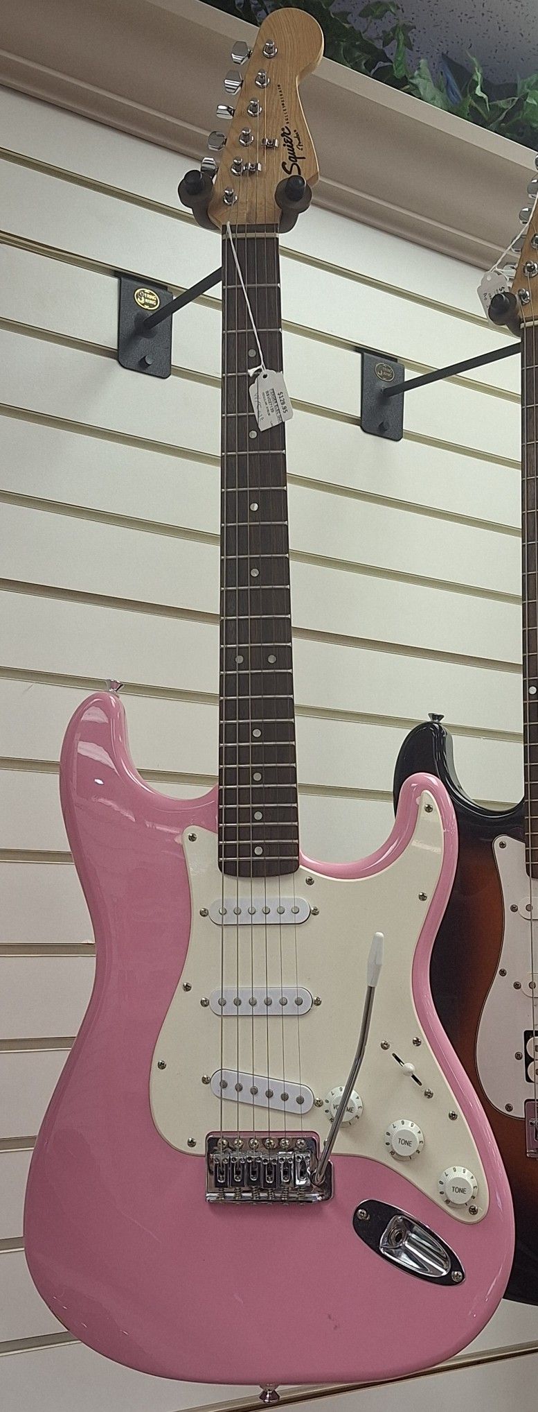 FENDER SQUIER ELECTRIC GUITAR