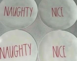 RAE DUNN 8” MELAMINE CHRISTMAS 4 SNACK PLATES