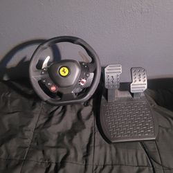 It is a THRUSTMASTER T80 Ferrari 488 GTB special Edition