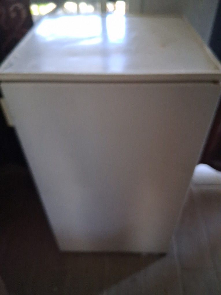 Mini Fridge And Mini Freezer