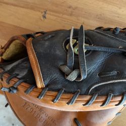 Wilson Catchers Glove 