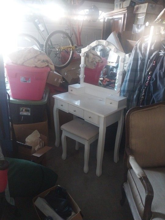 Princess Table And Chair, 