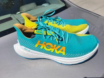 Hokas carbon x 3 women