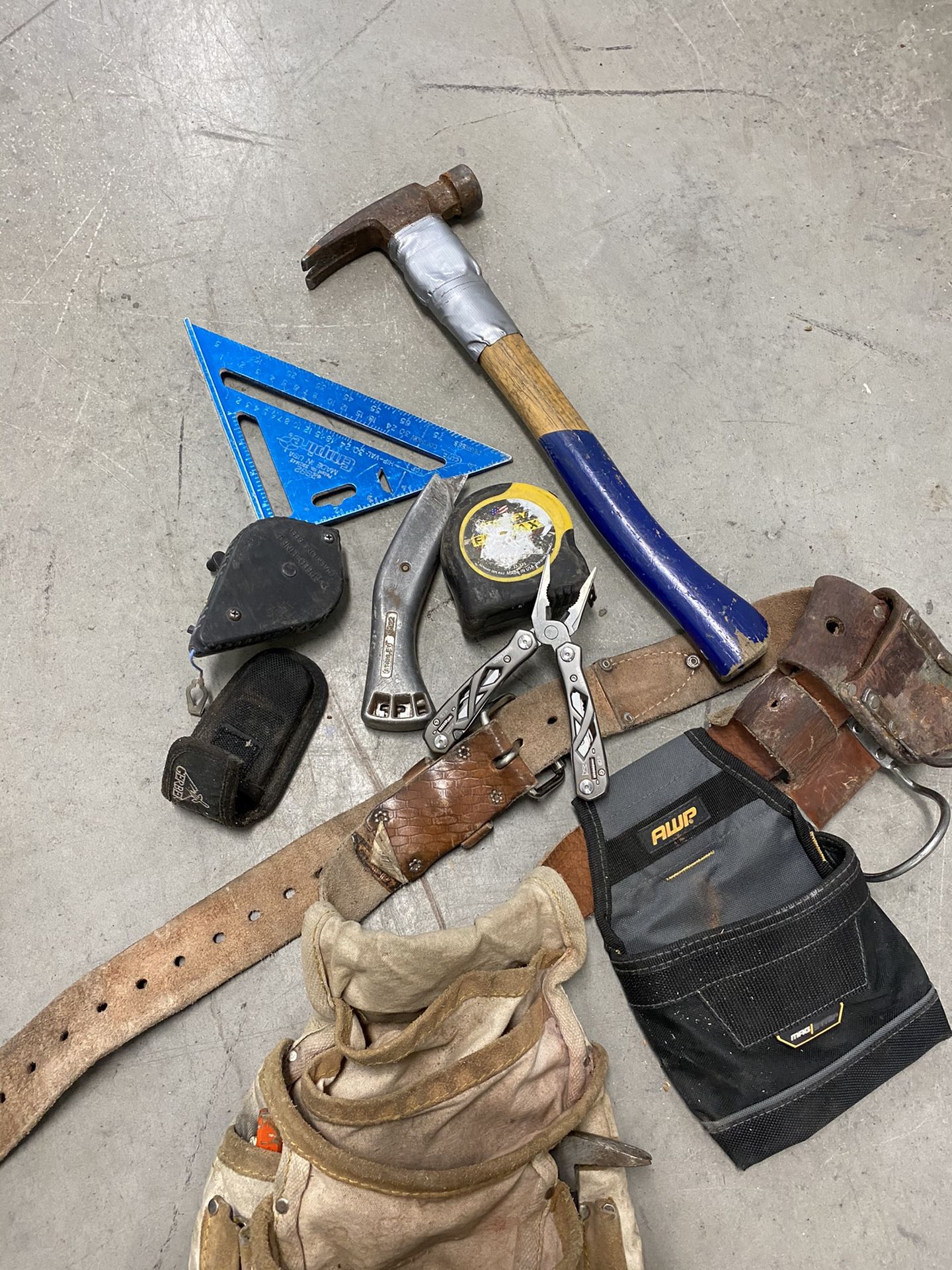 Kit carpenter framer