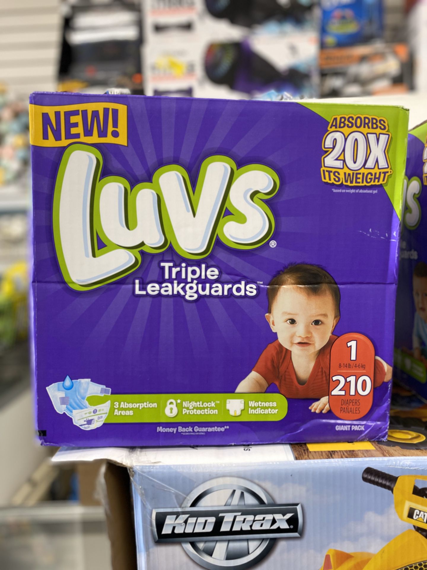 Luvs Size 1 Diapers Size 1 210 count NEW