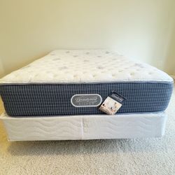 Full Size Box Spring With Beautyrest Silver mattress 