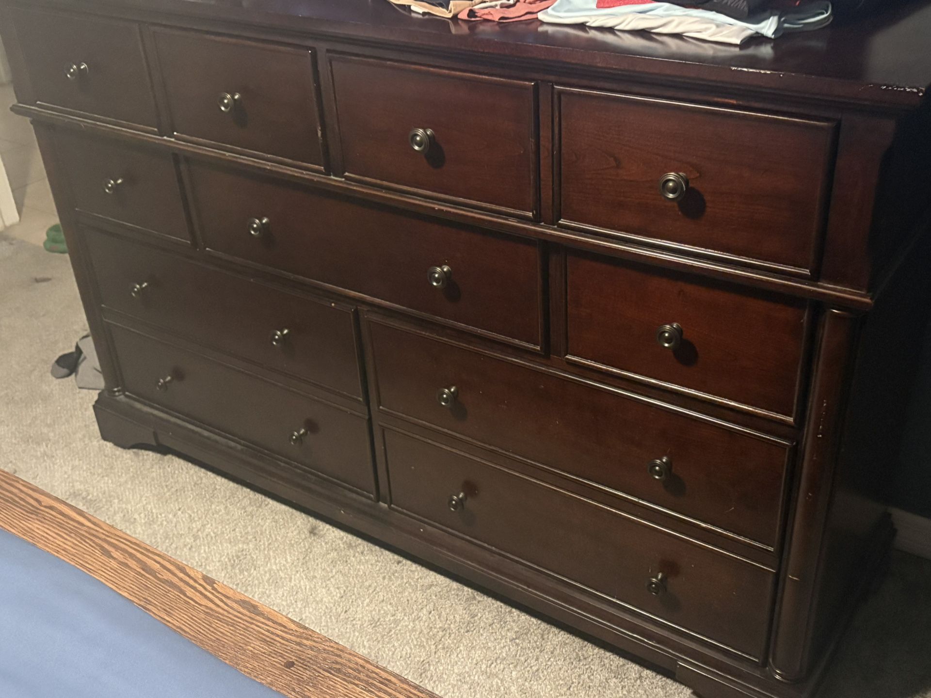Solid Wood Dresser And Nightstands 