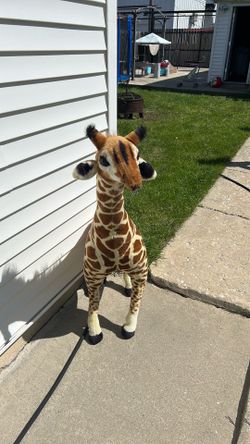 Big giraffe 4 ft