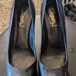 YSL  SAINT LAURENT LEATHER CAP TOE PUMPS