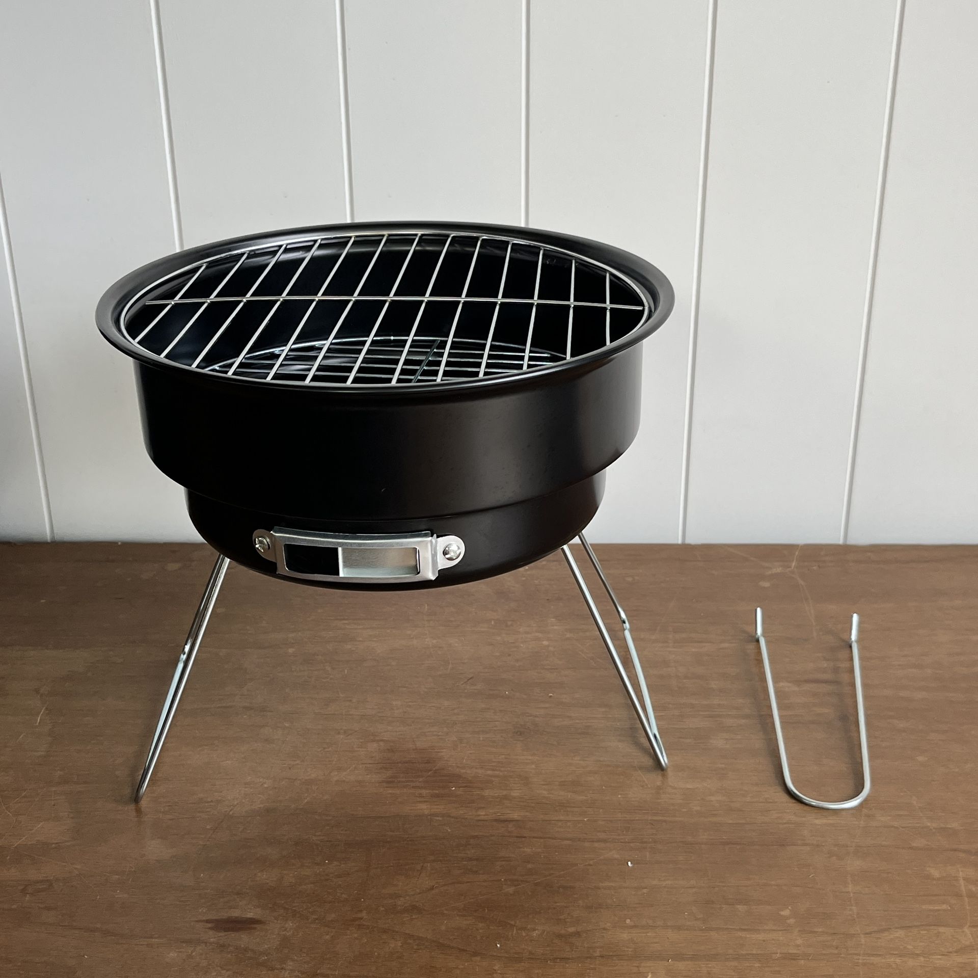 Portable Charcoal Grill with Insulated Cooler Bag
