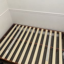 Wood Platform Bed (Full/Double size bed)