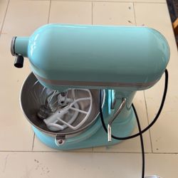 KitchenAid 5.5 Quart Bowl Mixer
