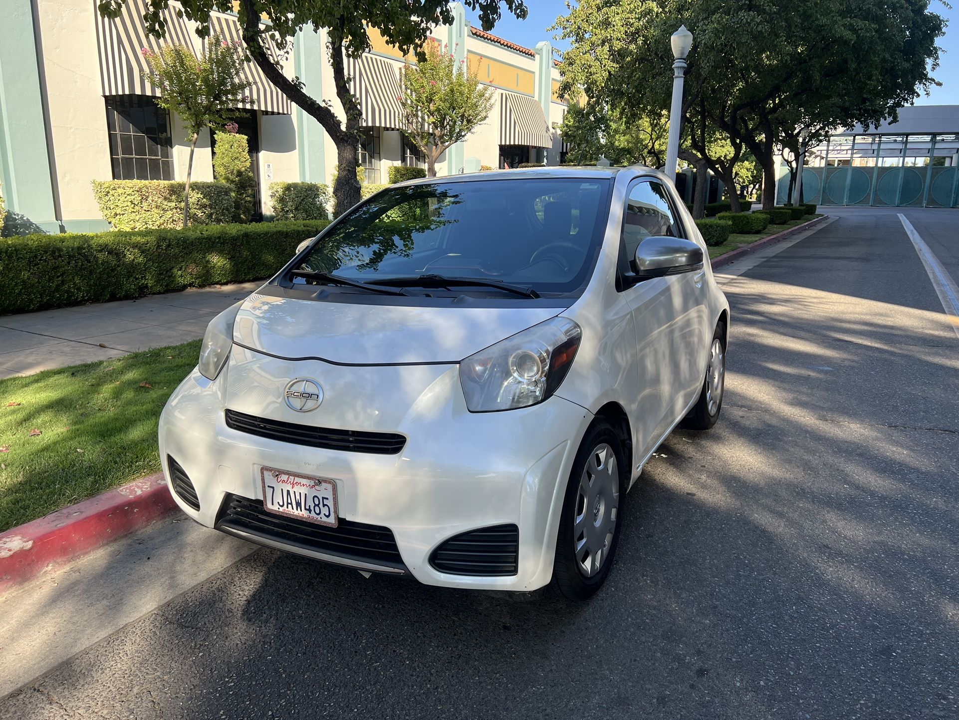 2014 Scion iQ