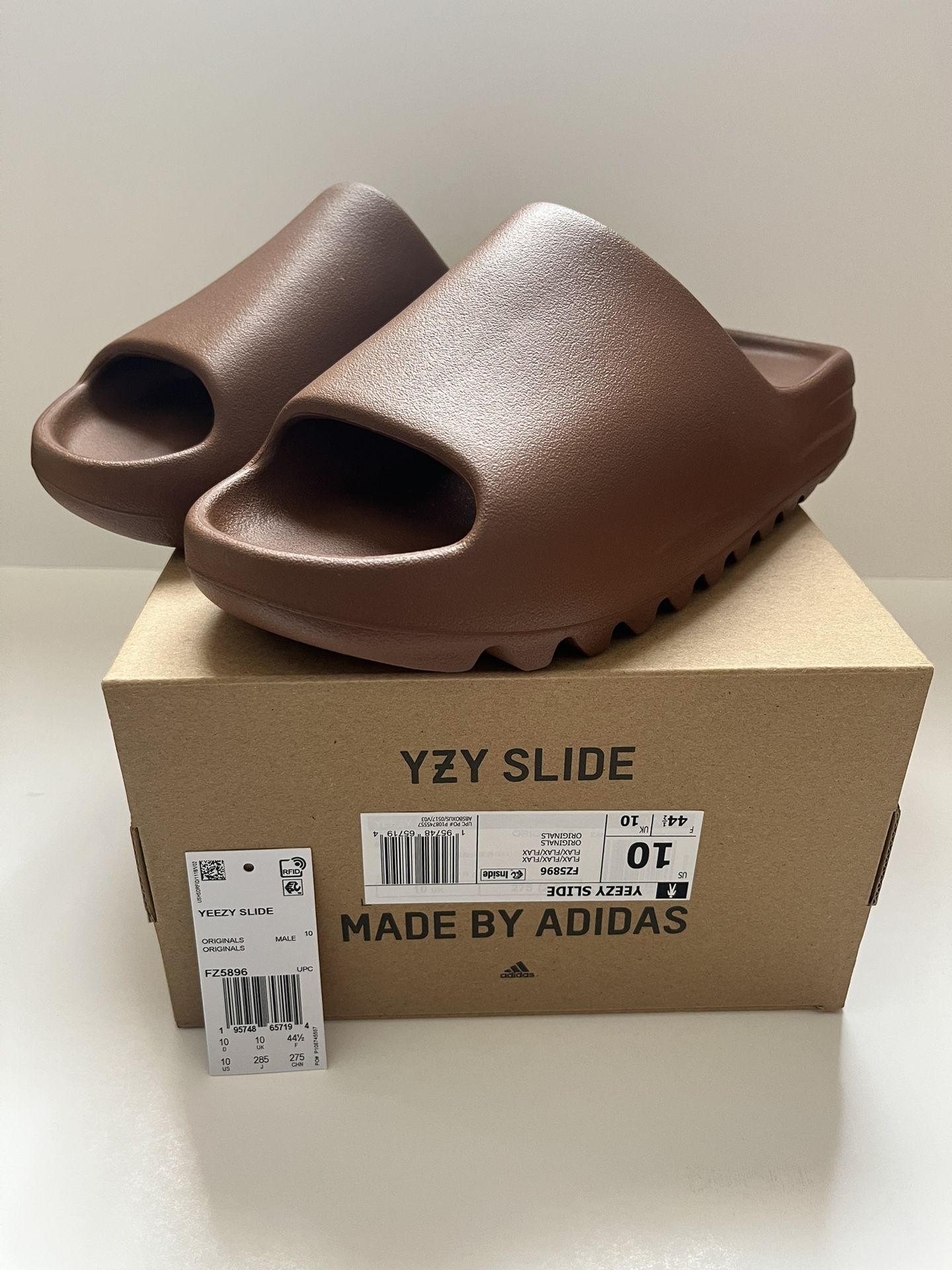 Adidas Yeezy Slide Flax Size 10 Men’s New DS