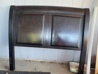 Ashley furn. Sleigh queen bed