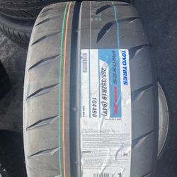 265/35/19 Toyo R888R