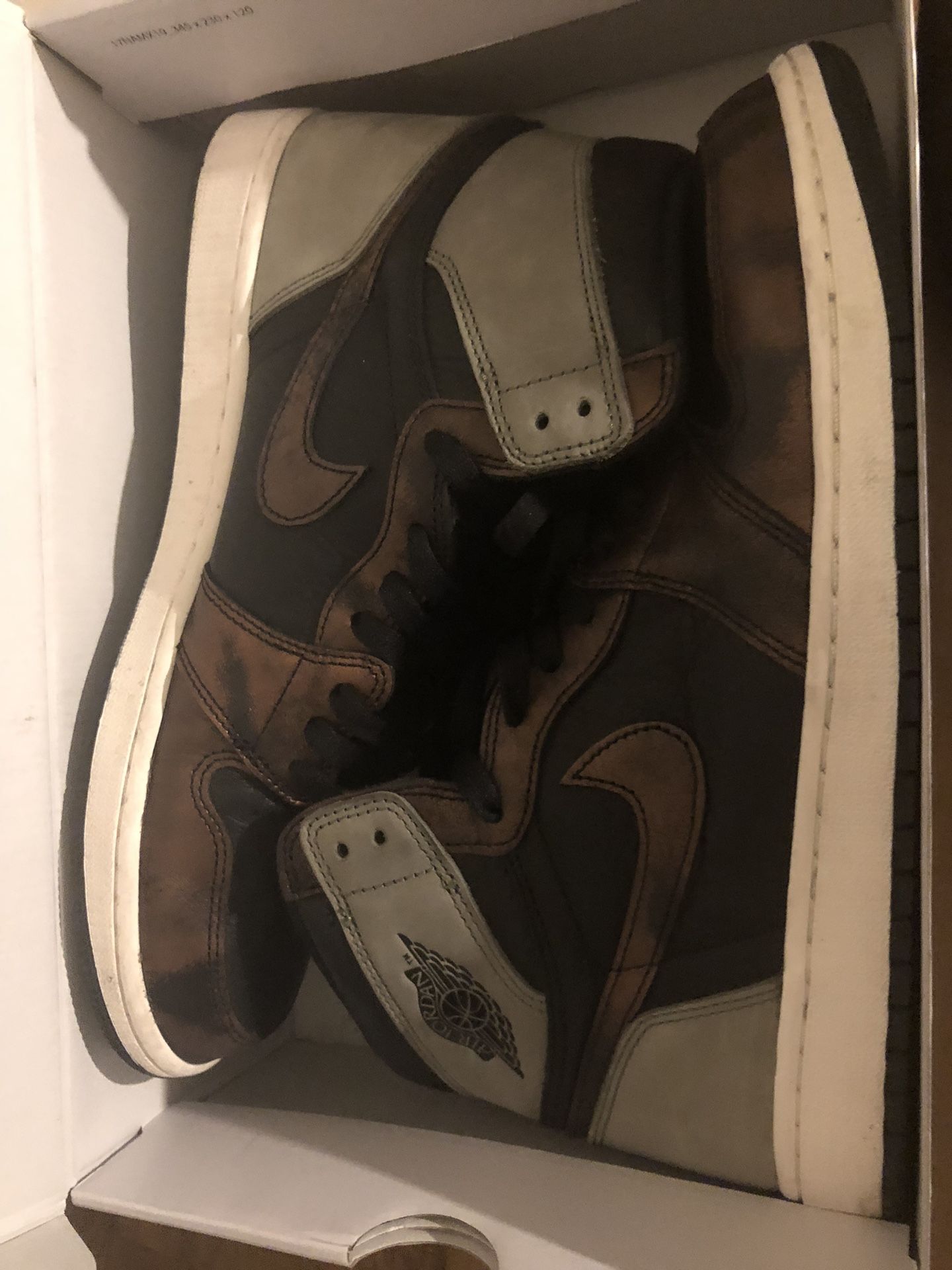 Jordan 1 patina