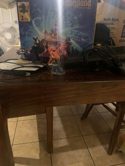 Xbox 360 With Disney Game Disney Infinity Pad And Characters Everything But A Controller