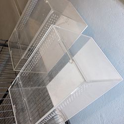 Reptile Supplies 