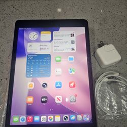 Apple iPad 8th Gen 10.2"  32GB WiFi + Cellular UNLOCKED iOS 26 -Space Gray