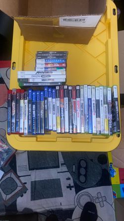 37 Empty Video Game Game Cases 