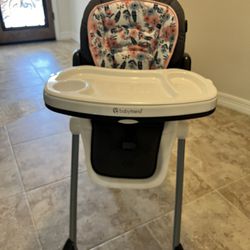 Baby Trend Adjustable High chair  New!!