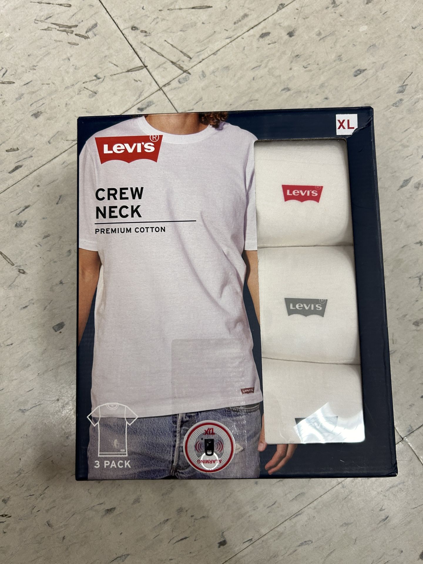 NWT Levi’s men’s crew neck tshirt 3 pack size XL