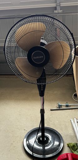 Holmes Pedestal Fan