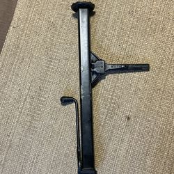 W123 Mercedes Original Car Jack 